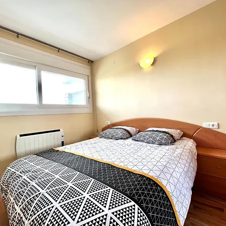 Oriol Center Apartment