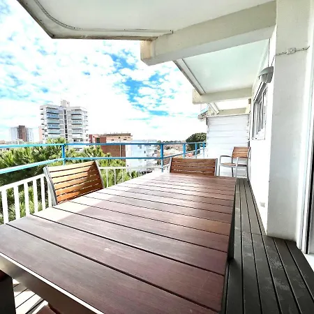 Oriol Center Apartment *